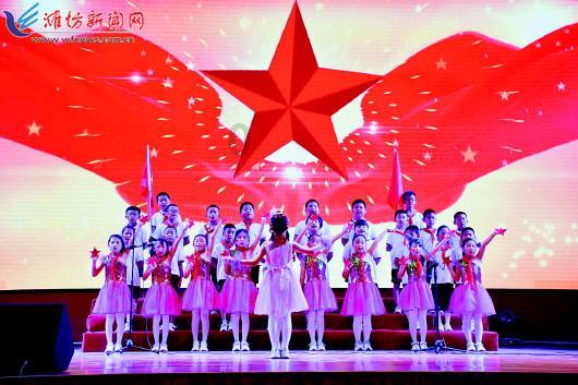 at the moment 与 at this moment 有什么区别游戏画面
